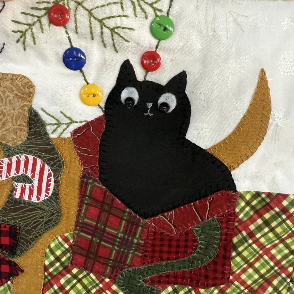 Handmade Christmas Wall Hanging Quilted Dog Black Cat Red Green Peace On Earth